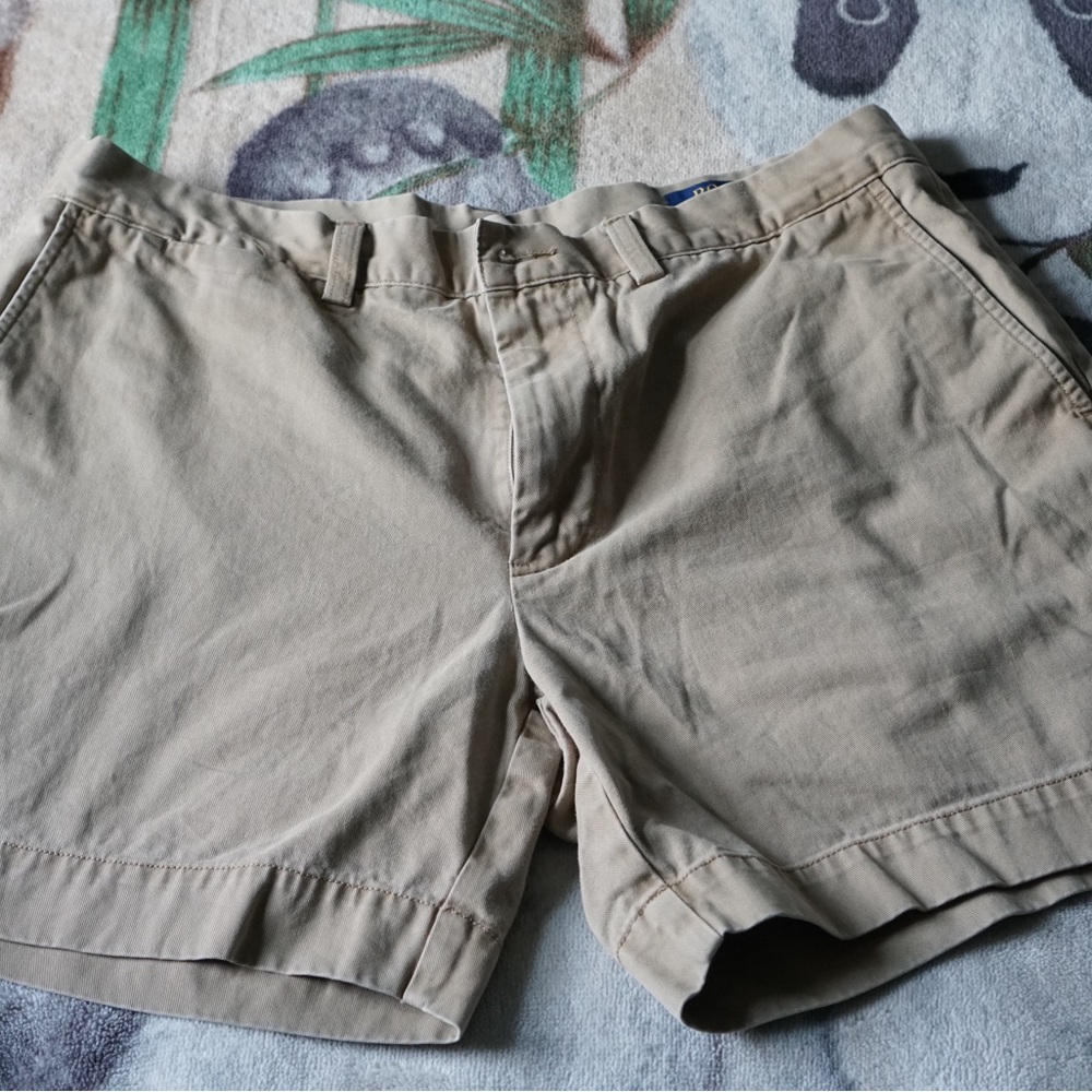 Vintage Ralph Lauren Men's Khaki 6 Inch Short